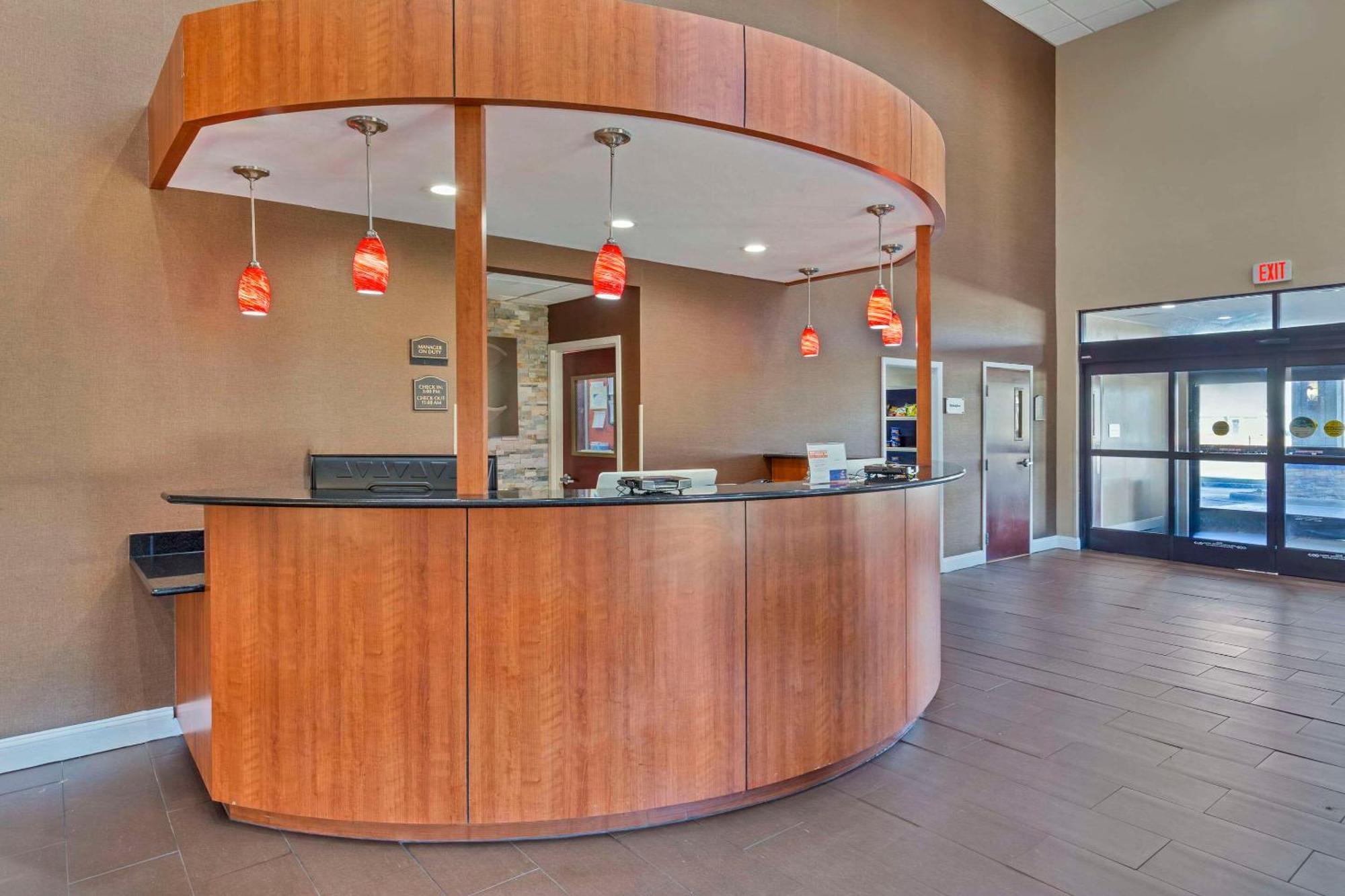 Comfort Suites Wilson - I - 95 Buitenkant foto