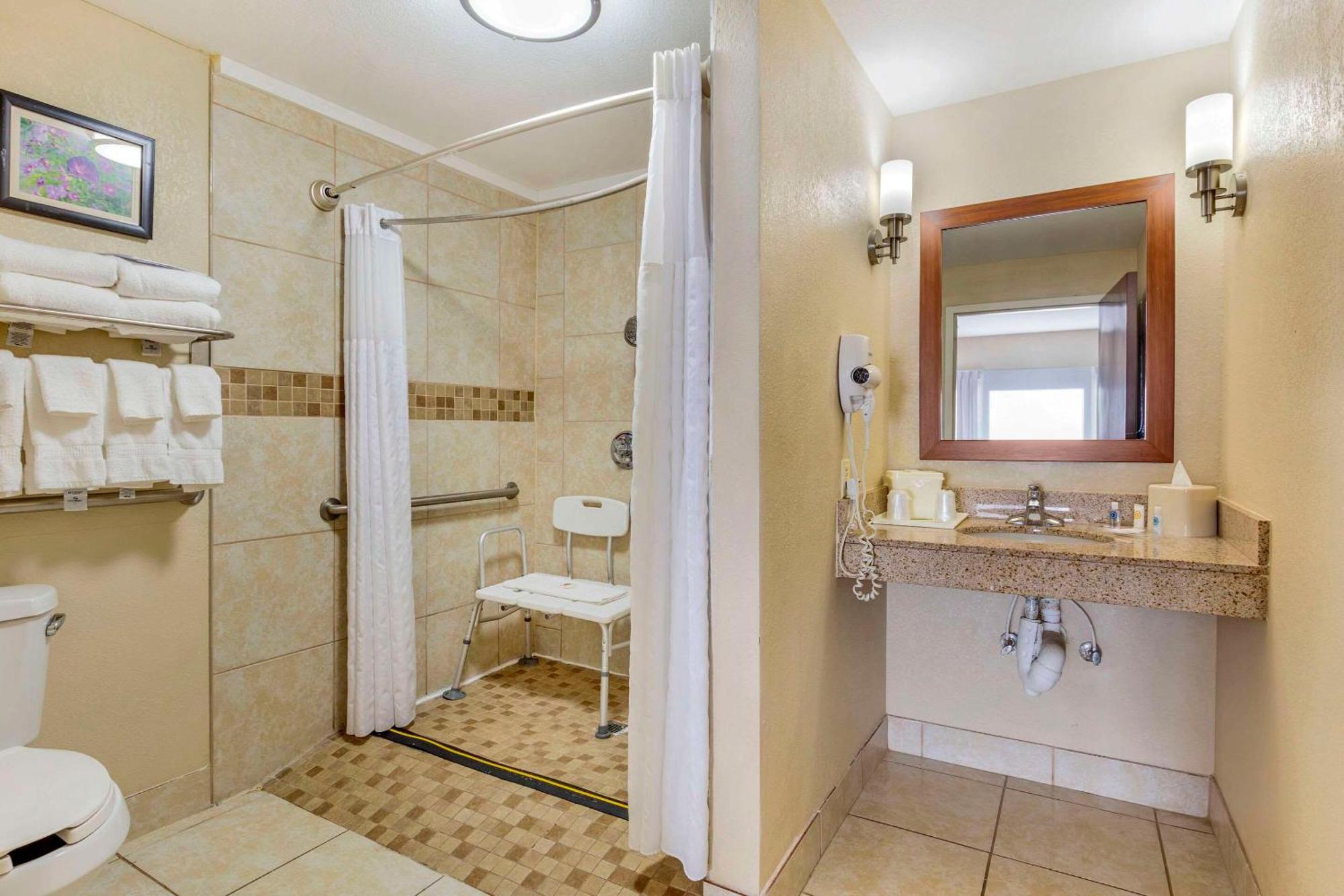 Comfort Suites Wilson - I - 95 Buitenkant foto