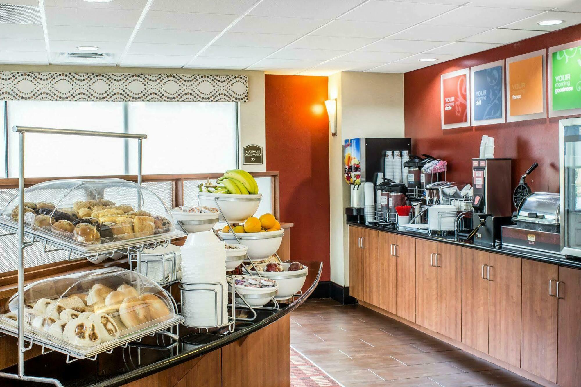 Comfort Suites Wilson - I - 95 Buitenkant foto