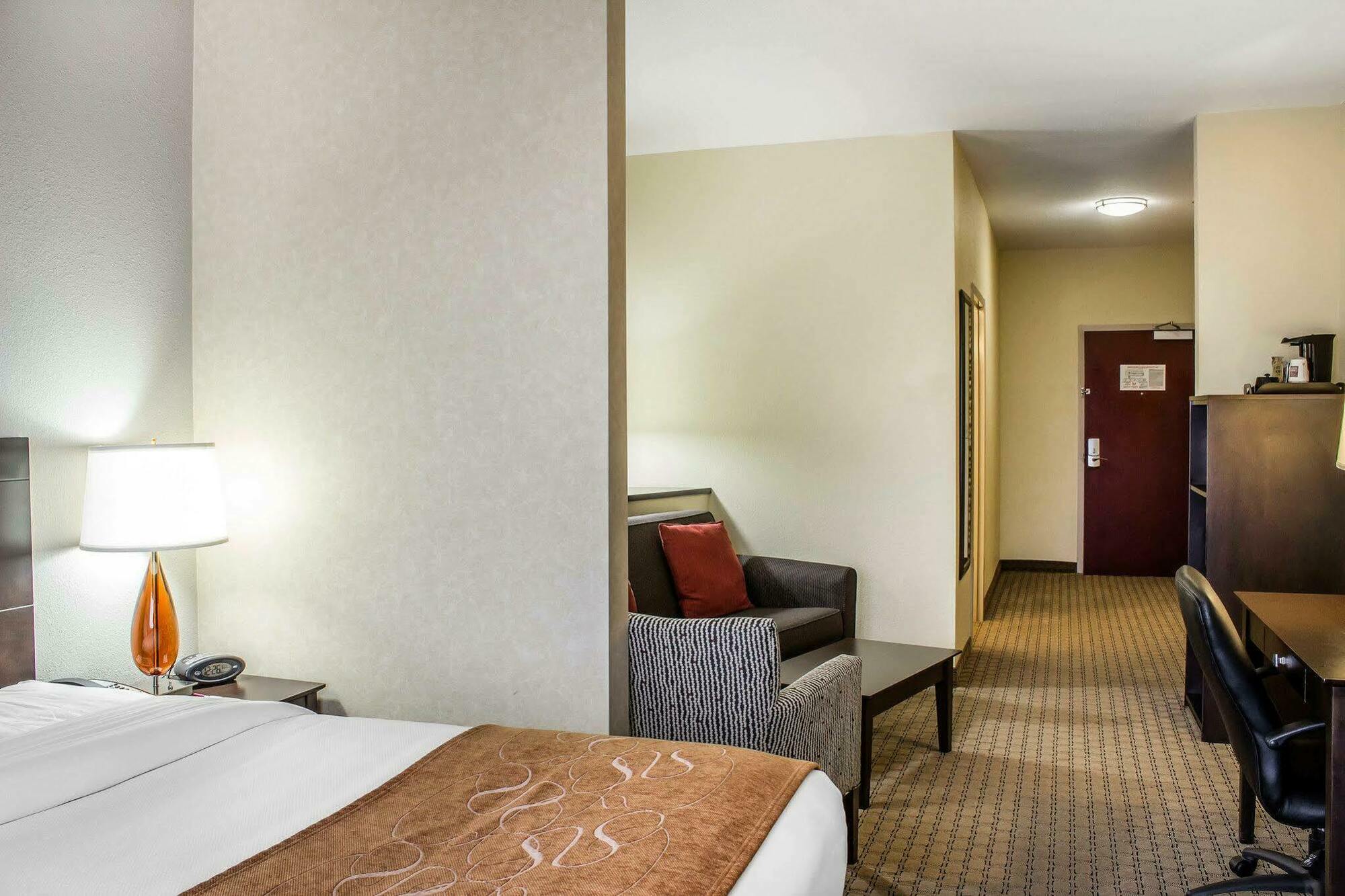 Comfort Suites Wilson - I - 95 Buitenkant foto